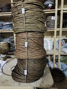 "Праздничная серия Профи: Катушки в золотых и бронзовых оттенках – выбери свою!"